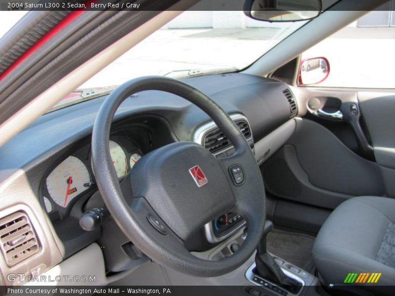 Berry Red / Gray 2004 Saturn L300 2 Sedan