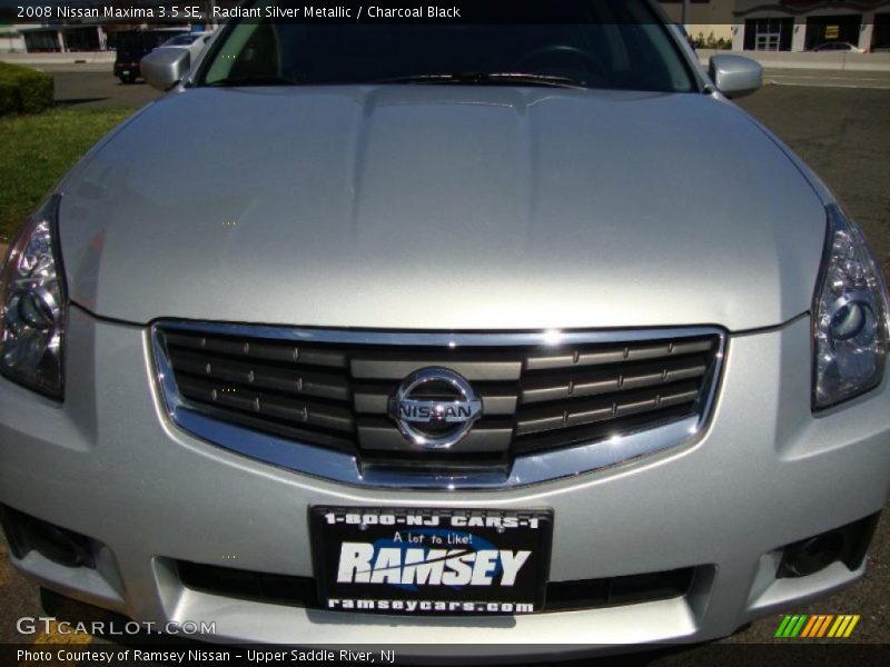 Radiant Silver Metallic / Charcoal Black 2008 Nissan Maxima 3.5 SE