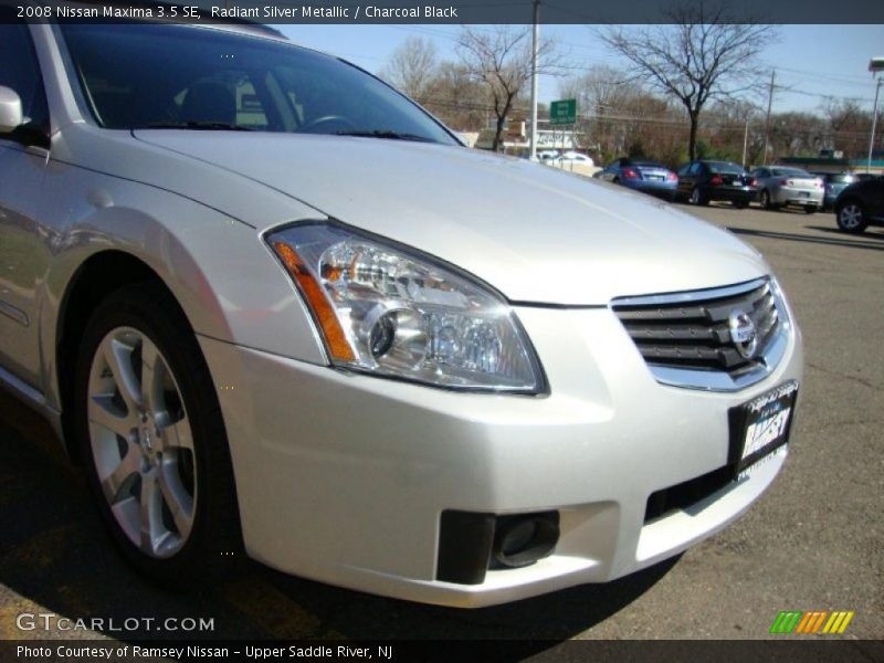 Radiant Silver Metallic / Charcoal Black 2008 Nissan Maxima 3.5 SE
