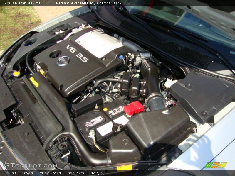 Radiant Silver Metallic / Charcoal Black 2008 Nissan Maxima 3.5 SE
