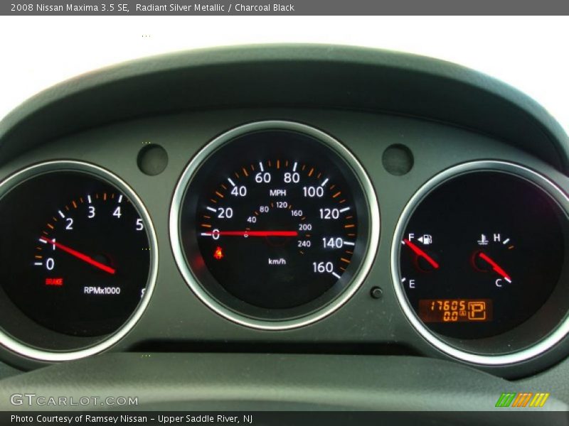 Radiant Silver Metallic / Charcoal Black 2008 Nissan Maxima 3.5 SE