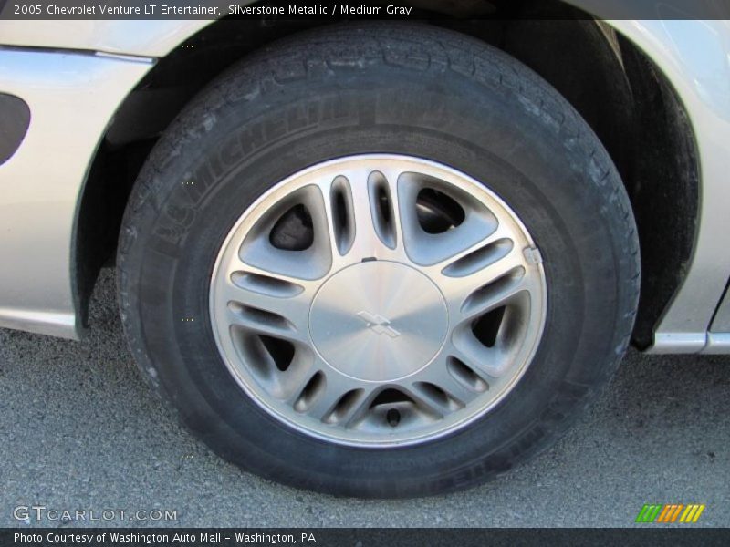 Silverstone Metallic / Medium Gray 2005 Chevrolet Venture LT Entertainer