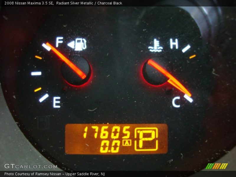 Radiant Silver Metallic / Charcoal Black 2008 Nissan Maxima 3.5 SE