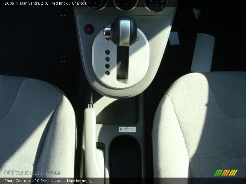 Red Brick / Charcoal 2009 Nissan Sentra 2.0