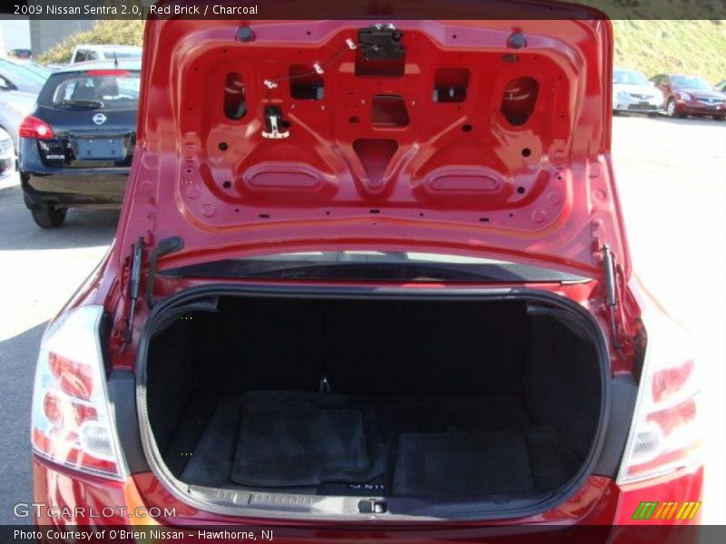 Red Brick / Charcoal 2009 Nissan Sentra 2.0