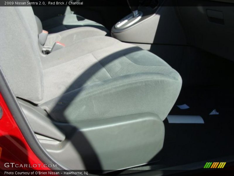 Red Brick / Charcoal 2009 Nissan Sentra 2.0