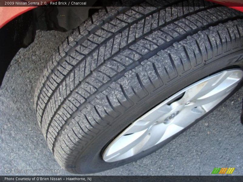 Red Brick / Charcoal 2009 Nissan Sentra 2.0
