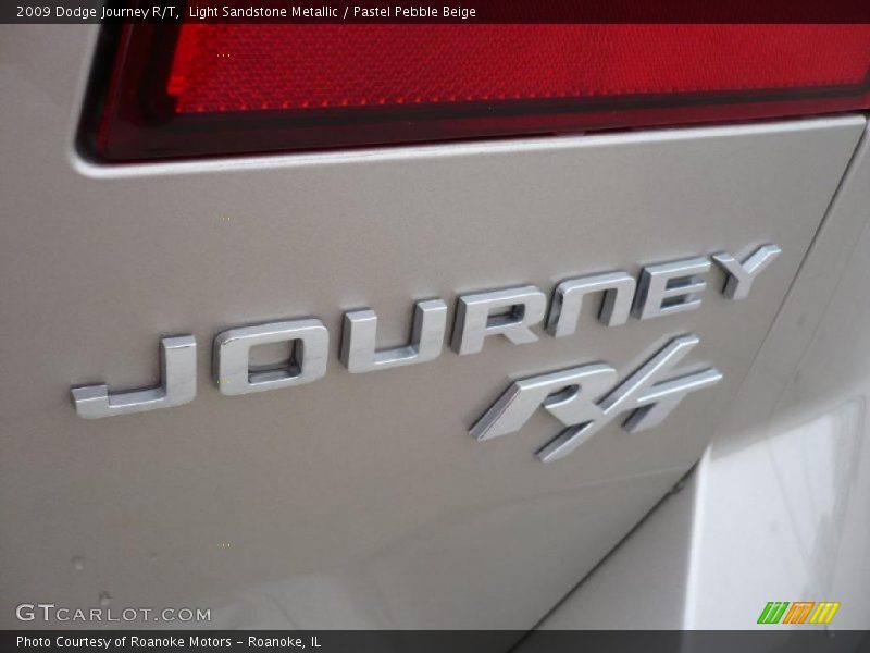 Light Sandstone Metallic / Pastel Pebble Beige 2009 Dodge Journey R/T