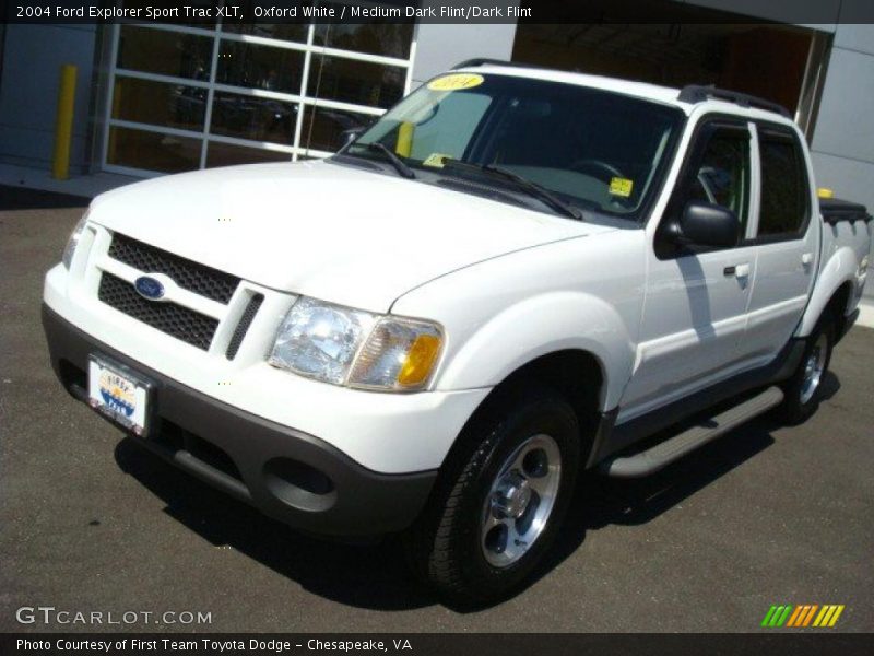 Oxford White / Medium Dark Flint/Dark Flint 2004 Ford Explorer Sport Trac XLT