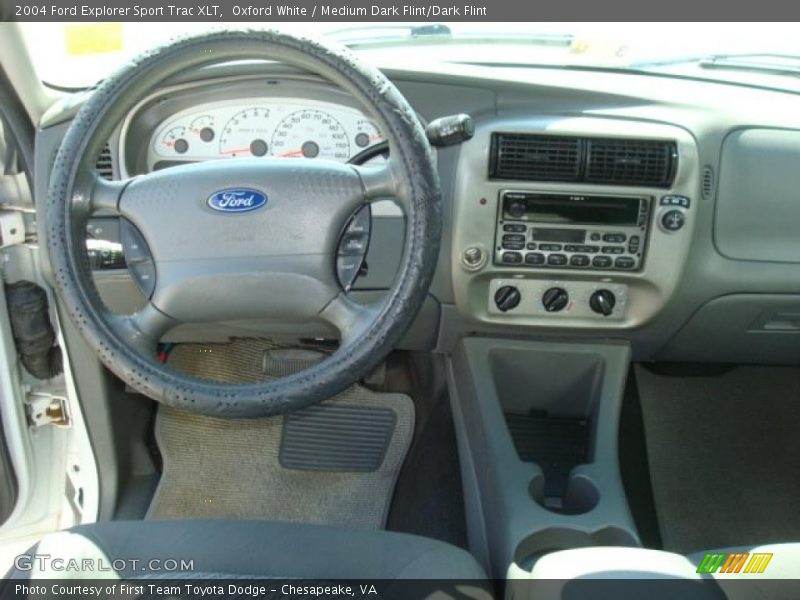 Oxford White / Medium Dark Flint/Dark Flint 2004 Ford Explorer Sport Trac XLT