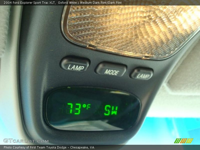 Oxford White / Medium Dark Flint/Dark Flint 2004 Ford Explorer Sport Trac XLT