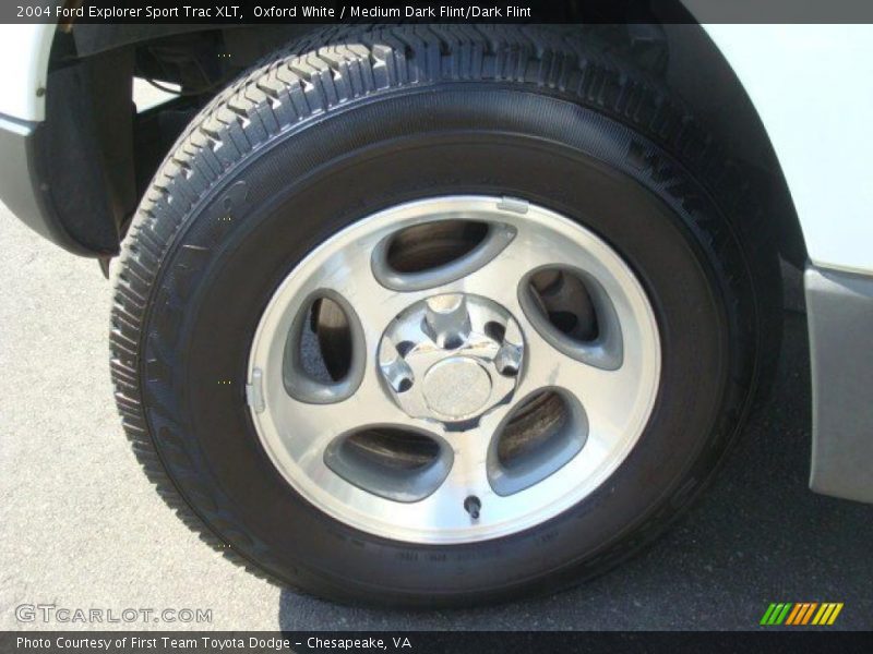 Oxford White / Medium Dark Flint/Dark Flint 2004 Ford Explorer Sport Trac XLT
