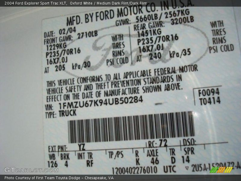 Oxford White / Medium Dark Flint/Dark Flint 2004 Ford Explorer Sport Trac XLT