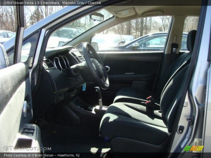 Magnetic Gray / Charcoal 2009 Nissan Versa 1.8 S Hatchback