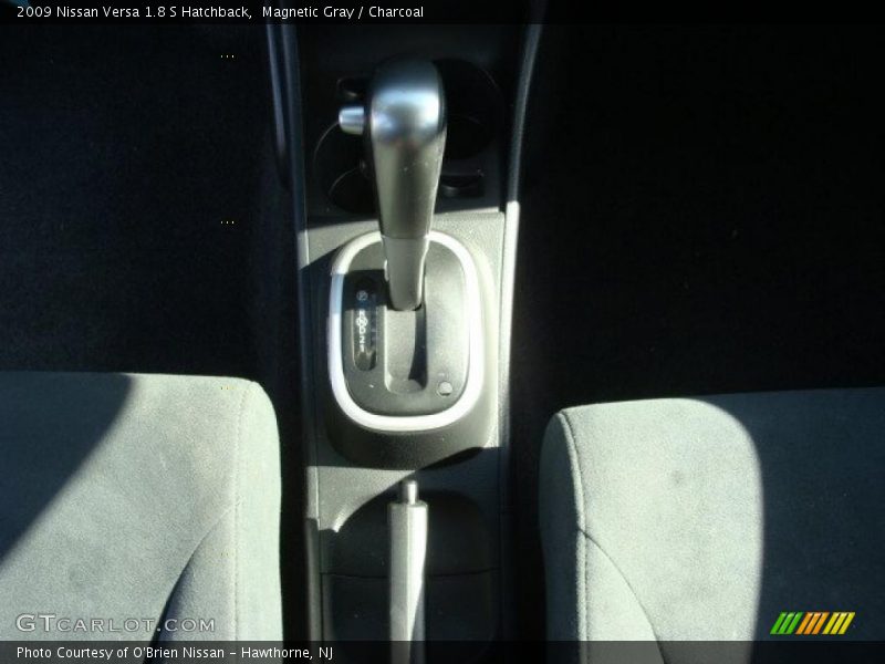 Magnetic Gray / Charcoal 2009 Nissan Versa 1.8 S Hatchback