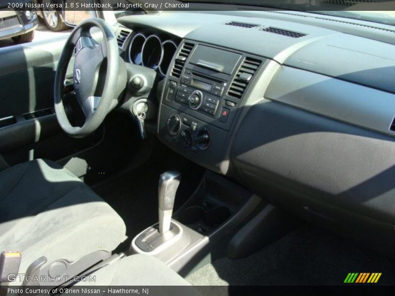 Magnetic Gray / Charcoal 2009 Nissan Versa 1.8 S Hatchback