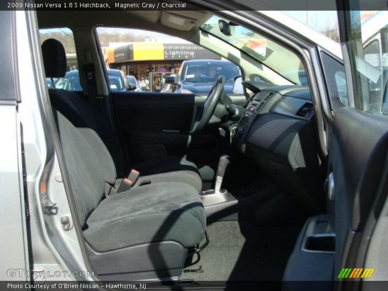 Magnetic Gray / Charcoal 2009 Nissan Versa 1.8 S Hatchback