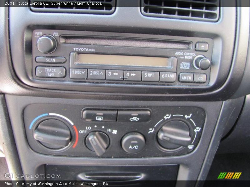 Super White / Light Charcoal 2001 Toyota Corolla CE