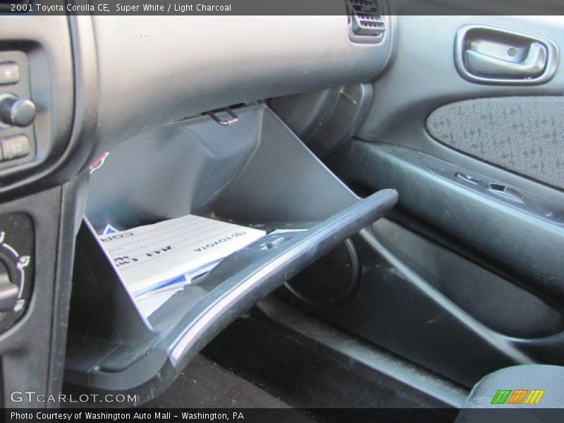 Super White / Light Charcoal 2001 Toyota Corolla CE