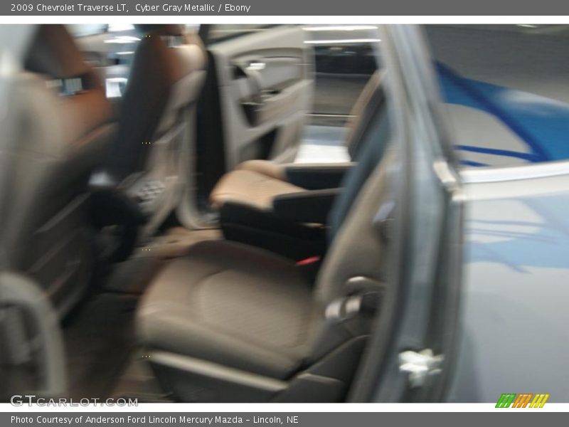 Cyber Gray Metallic / Ebony 2009 Chevrolet Traverse LT