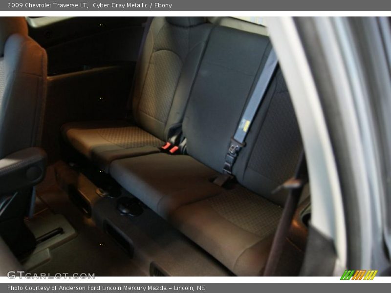 Cyber Gray Metallic / Ebony 2009 Chevrolet Traverse LT