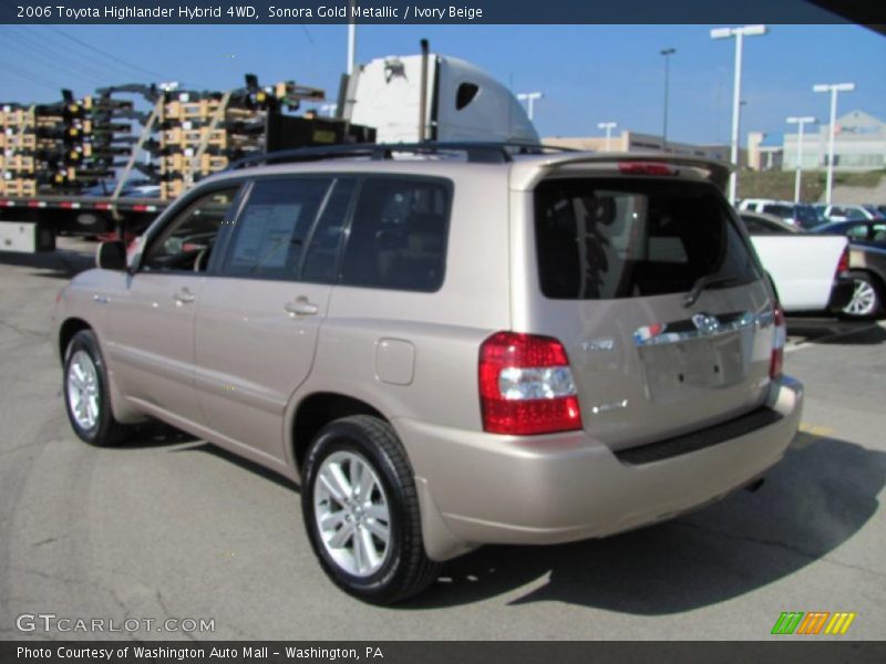 Sonora Gold Metallic / Ivory Beige 2006 Toyota Highlander Hybrid 4WD
