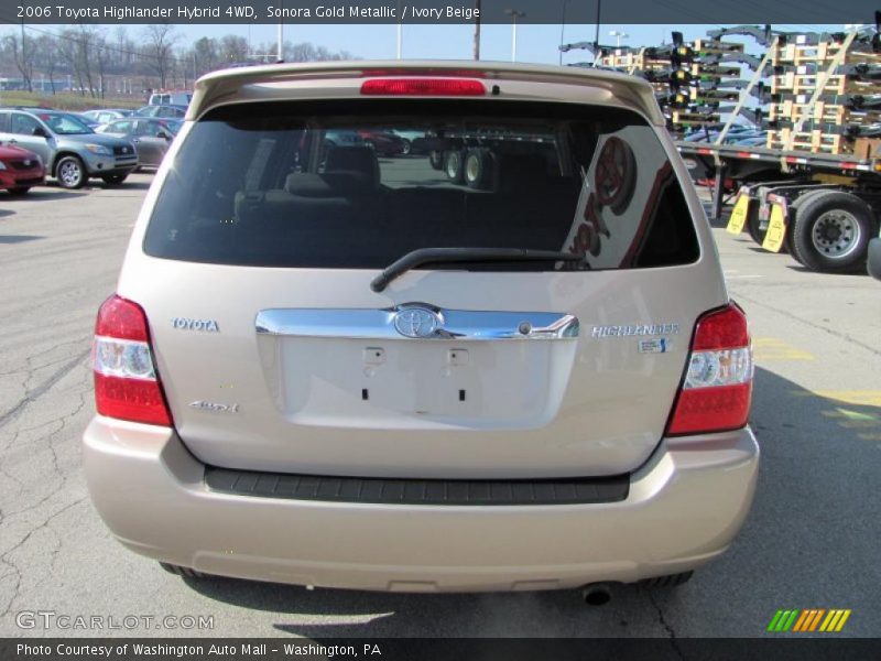 Sonora Gold Metallic / Ivory Beige 2006 Toyota Highlander Hybrid 4WD