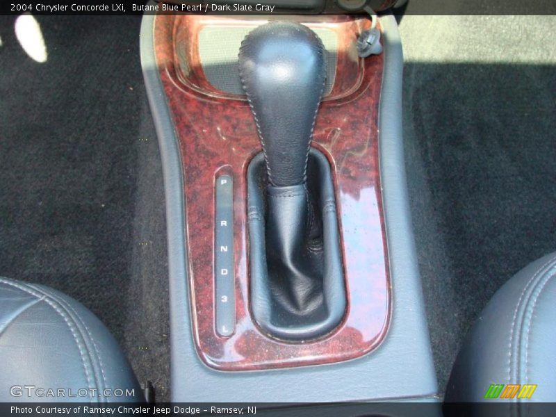 Butane Blue Pearl / Dark Slate Gray 2004 Chrysler Concorde LXi
