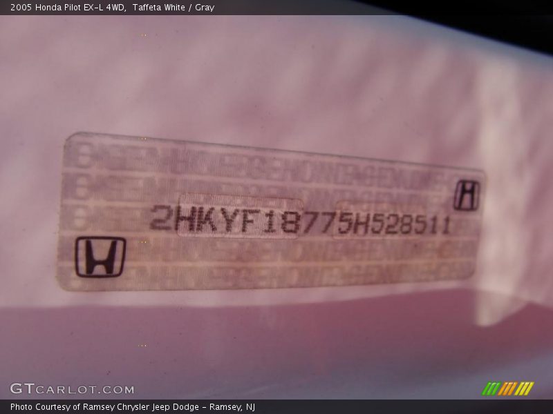 Taffeta White / Gray 2005 Honda Pilot EX-L 4WD