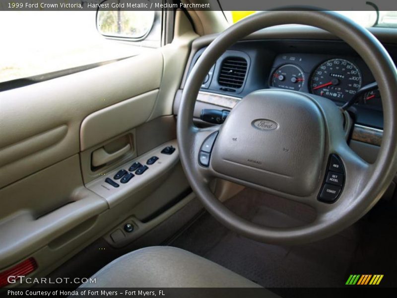Harvest Gold Metallic / Medium Parchment 1999 Ford Crown Victoria