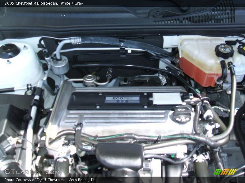 White / Gray 2005 Chevrolet Malibu Sedan