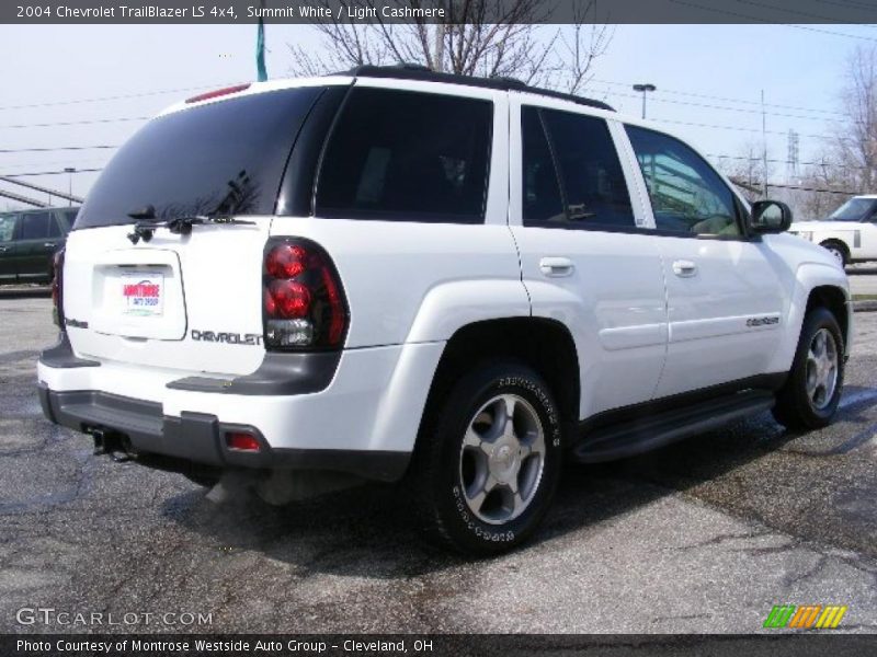 Summit White / Light Cashmere 2004 Chevrolet TrailBlazer LS 4x4