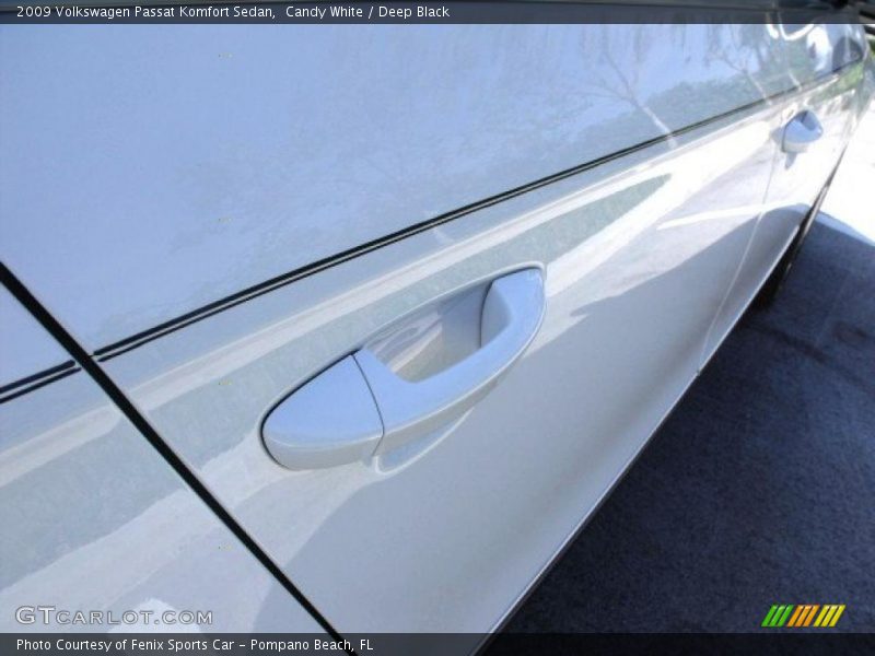 Candy White / Deep Black 2009 Volkswagen Passat Komfort Sedan