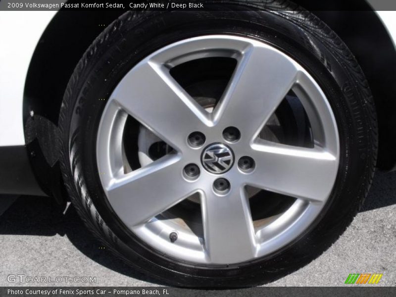 Candy White / Deep Black 2009 Volkswagen Passat Komfort Sedan