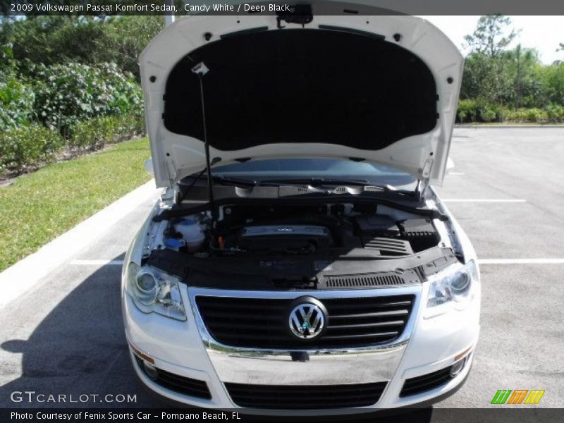 Candy White / Deep Black 2009 Volkswagen Passat Komfort Sedan