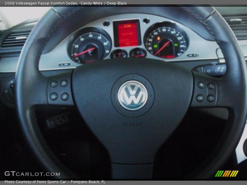 Candy White / Deep Black 2009 Volkswagen Passat Komfort Sedan