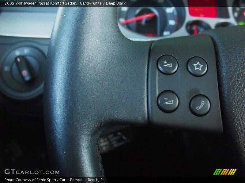 Candy White / Deep Black 2009 Volkswagen Passat Komfort Sedan