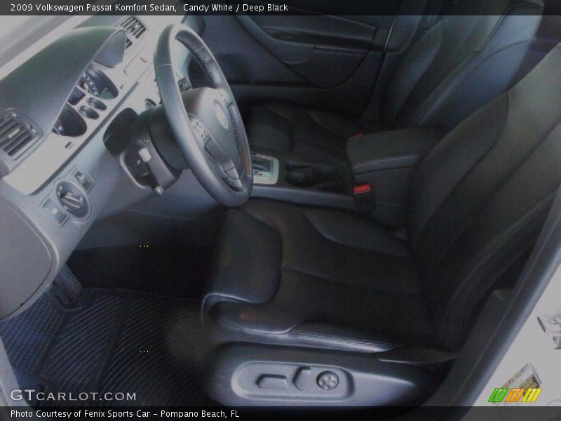 Candy White / Deep Black 2009 Volkswagen Passat Komfort Sedan