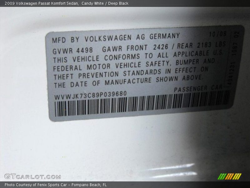 Candy White / Deep Black 2009 Volkswagen Passat Komfort Sedan