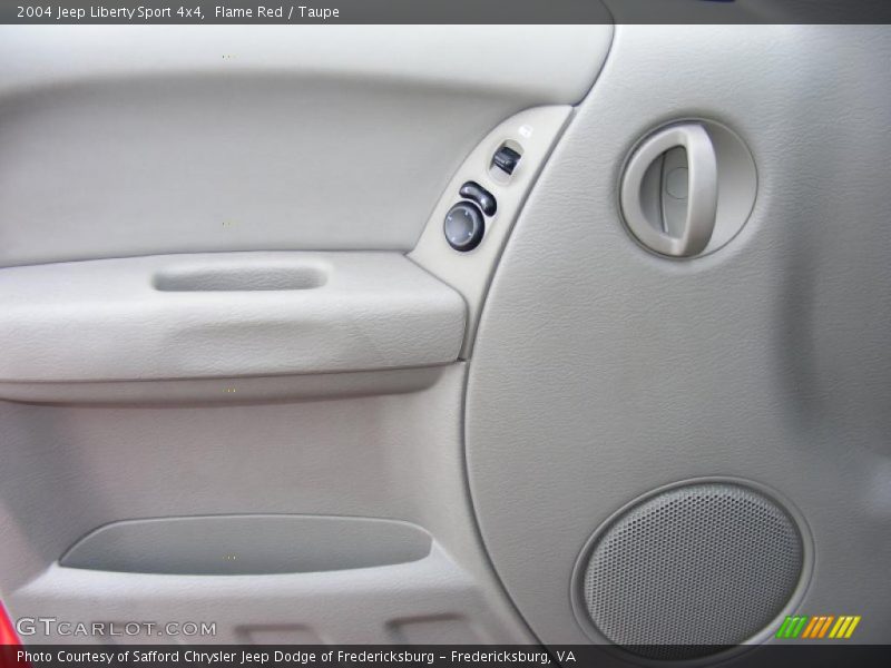 Flame Red / Taupe 2004 Jeep Liberty Sport 4x4