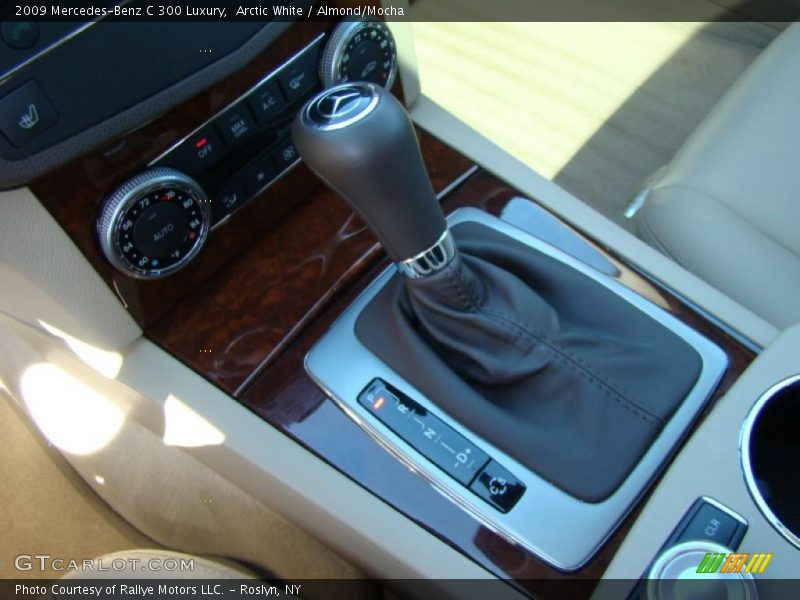 Arctic White / Almond/Mocha 2009 Mercedes-Benz C 300 Luxury