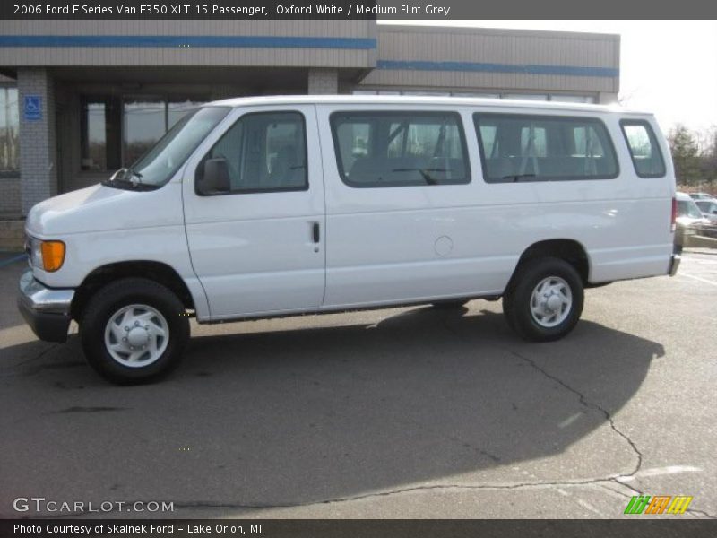Oxford White / Medium Flint Grey 2006 Ford E Series Van E350 XLT 15 Passenger