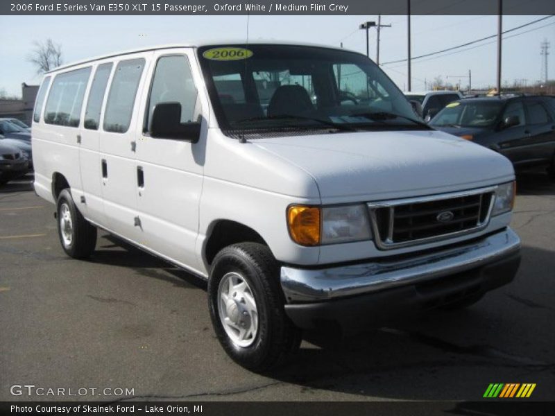 Oxford White / Medium Flint Grey 2006 Ford E Series Van E350 XLT 15 Passenger