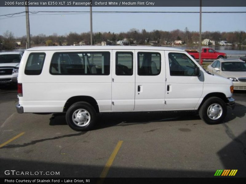 Oxford White / Medium Flint Grey 2006 Ford E Series Van E350 XLT 15 Passenger