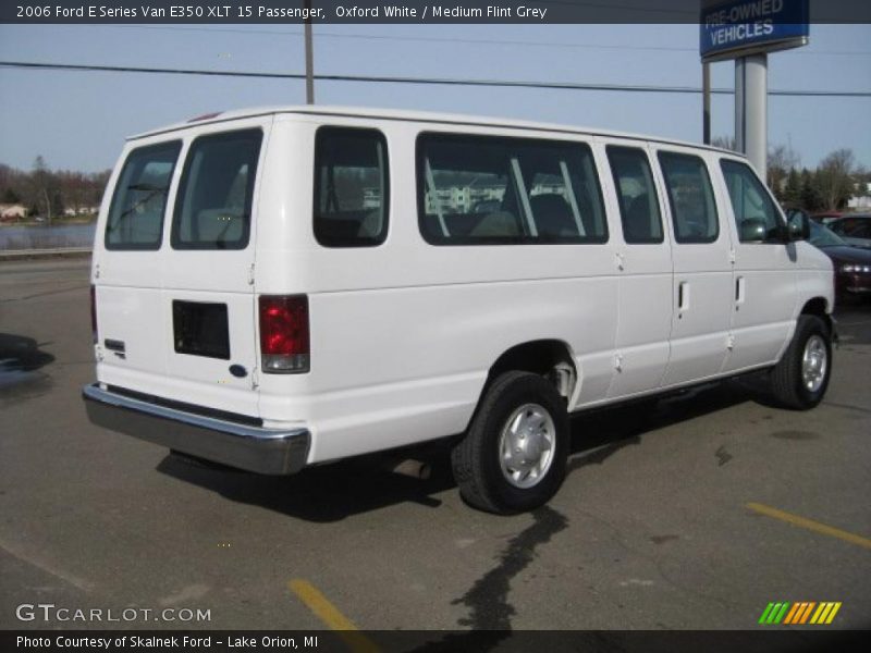 Oxford White / Medium Flint Grey 2006 Ford E Series Van E350 XLT 15 Passenger