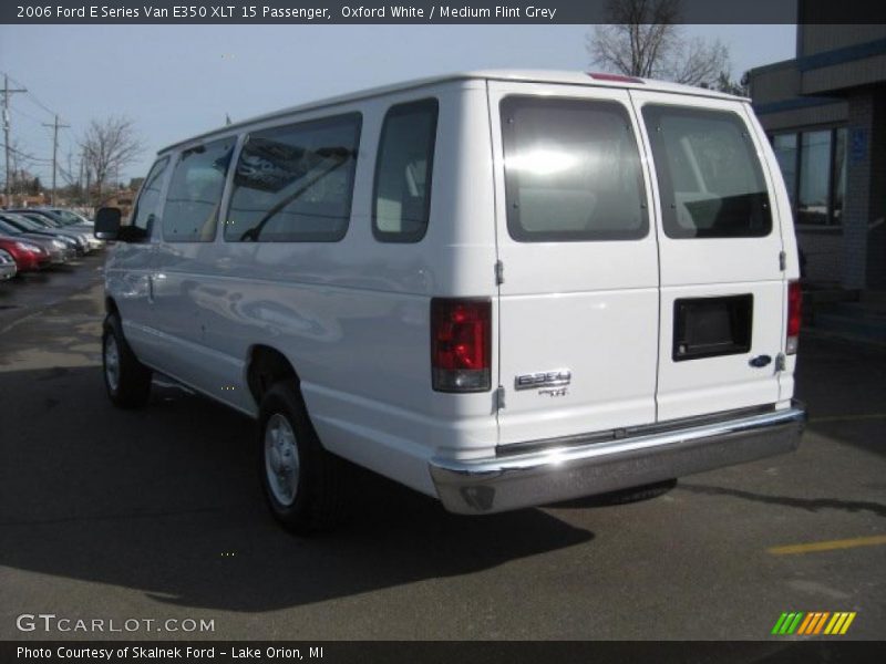 Oxford White / Medium Flint Grey 2006 Ford E Series Van E350 XLT 15 Passenger