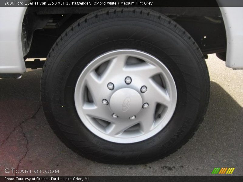 Oxford White / Medium Flint Grey 2006 Ford E Series Van E350 XLT 15 Passenger