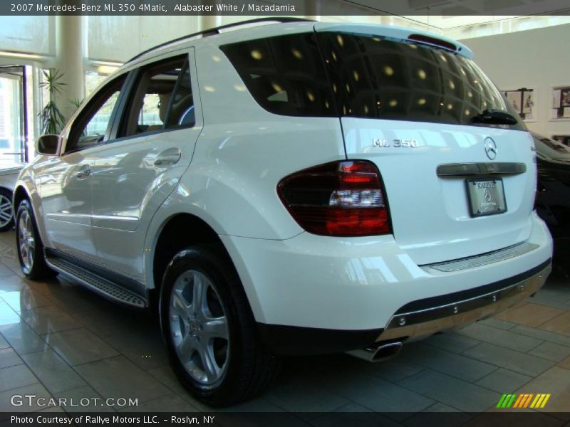 Alabaster White / Macadamia 2007 Mercedes-Benz ML 350 4Matic