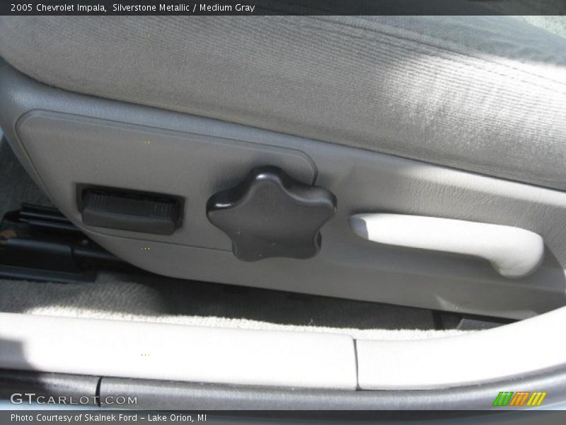 Silverstone Metallic / Medium Gray 2005 Chevrolet Impala
