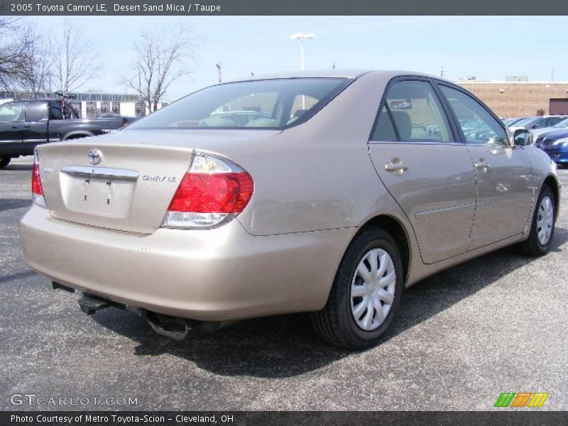 Desert Sand Mica / Taupe 2005 Toyota Camry LE